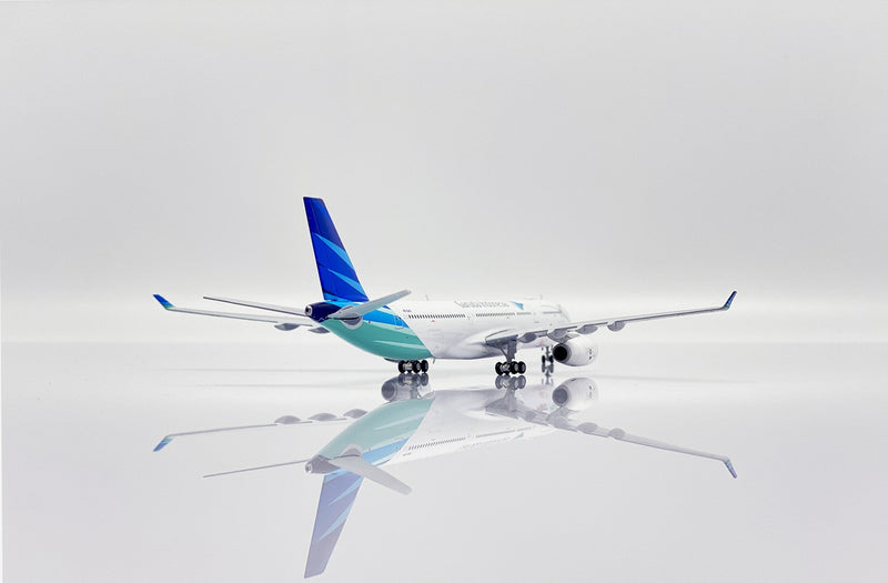 JC Wings Garuda Indonesia Airbus A330-300 Mask On Diecast - PK-GHC - 1/400 = JCLH4216