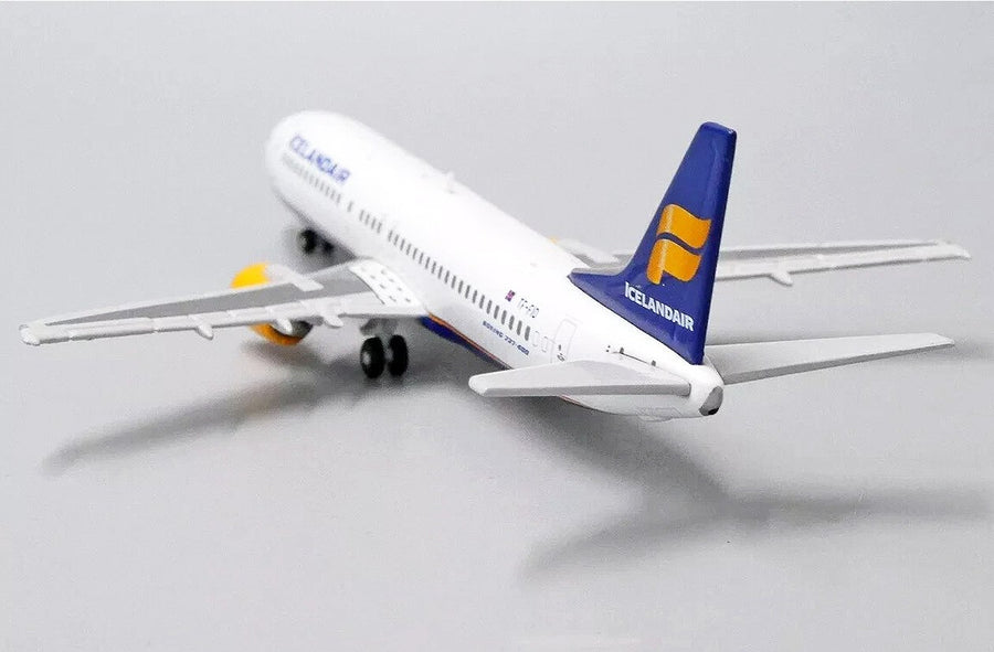 JC Wings Icelandair Boeing 737-400 TF-FID 1:400 Diecast Model Aircraft - JC4238