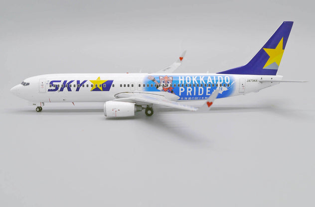 JC Wings Boeing 737-800 Skymark Airlines "Hokkaido Pride" 1:200 Diecast Model Aircraft - JA73NX