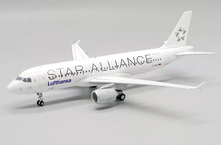 JC Wings Lufthansa Star Alliance Airbus A320 1/200 Diecast Model Aircraft - D-AIQS