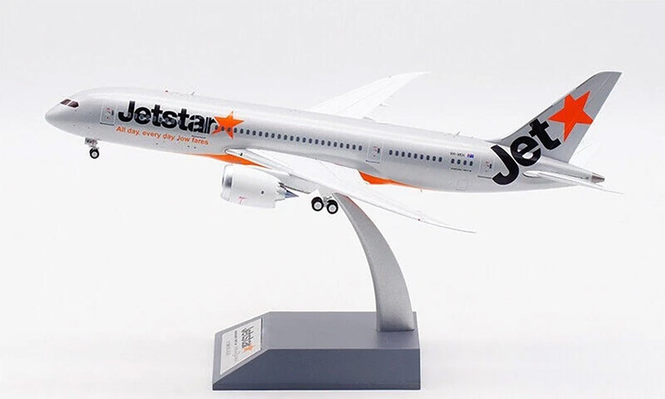 JetStar Boeing 787-8 Dreamliner Diecast - VH-VKH - 1/200