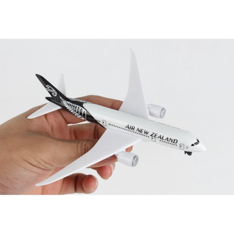 Daron Air New Zealand Boeing 787 Fit To Box Diecast Model Aircraft