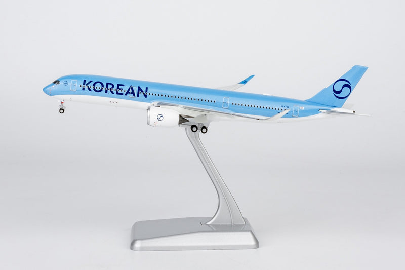 NG Models Korean Air Airbus A350-900 New Livery Diecast Model with Stand - HB-IFB - 1/400