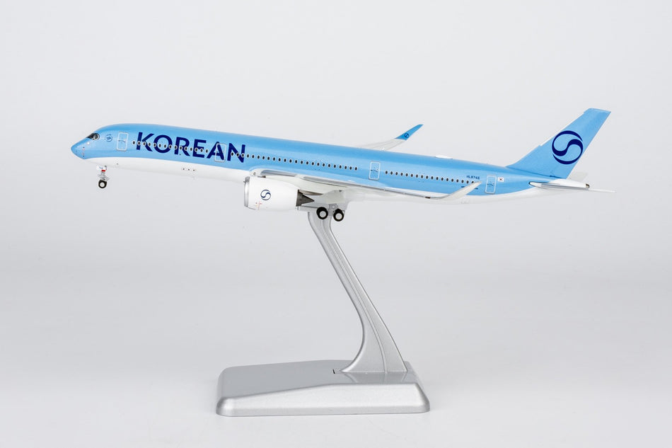 NG Models Korean Air Airbus A350-900 New Livery Diecast Model with Stand - HB-IFB - 1/400