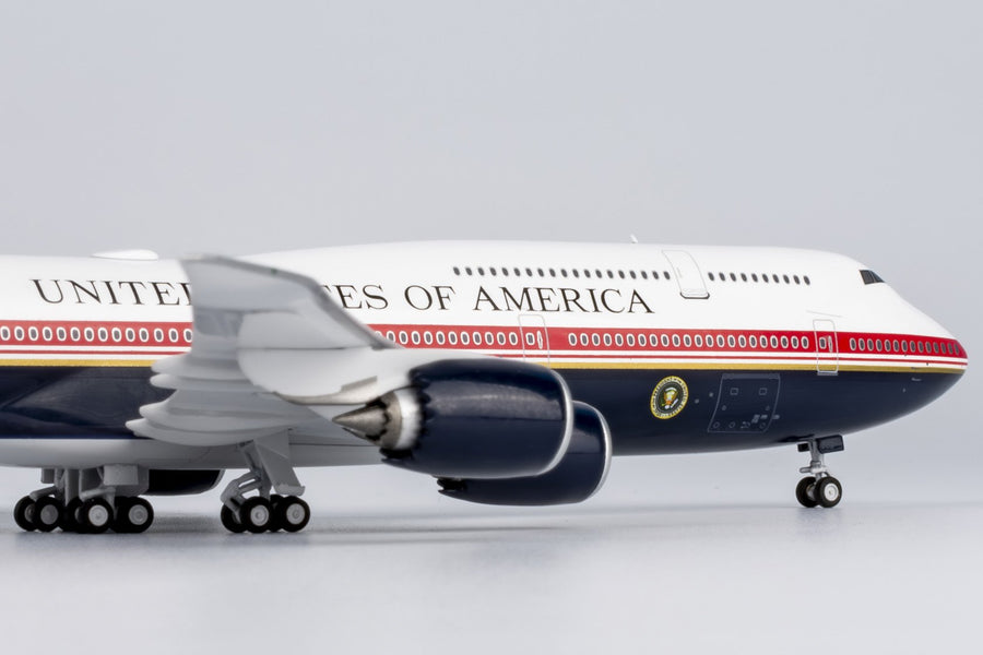 NG Models USAF VC-25B Boeing 747-8 1:400 Diecast Model Aircraft - 30000