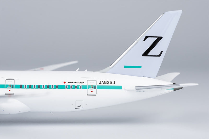 NG Models ZIPAIR Tokyo Boeing 787-8 Dreamliner - JA825J - Diecast Model - 1/400