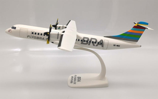 PPC Holland Braathens ATR-72 1:100 Scale Plastic Model Aircraft