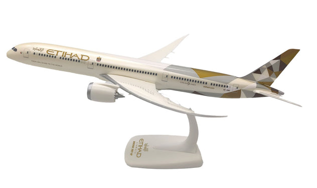 PPC Holland Etihad Boeing 787-10 1:200 Scale Plastic Model Aircraft