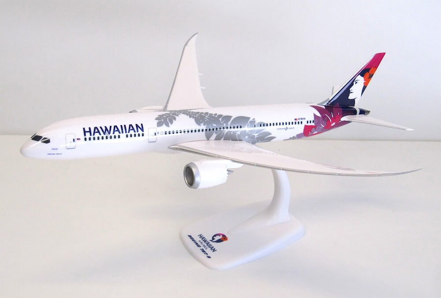 PPC Holland Hawaiian Airlines Boeing 787-9 1:200 Scale Plastic Model Aircraft