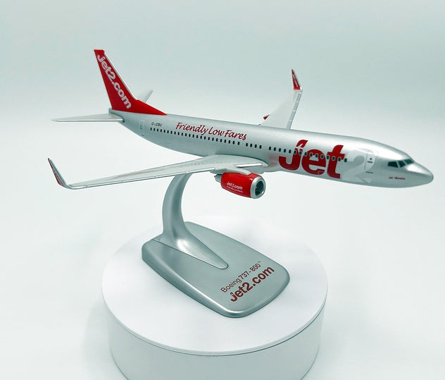 PPC Holland Jet2.com Boeing 737-800 1:200 Scale Plastic Model Aircraft