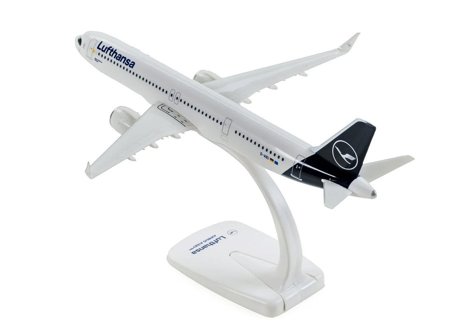 PPC Lufthansa Airbus A321 Neo Plastic Model - 1/200 Scale