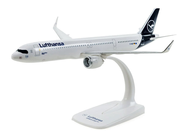 PPC Holland Lufthansa Airbus A321 Neo 1:200 Scale Plastic Model Aircraft