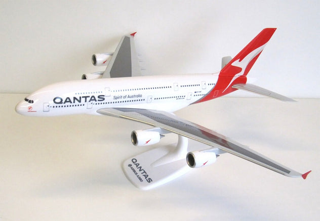 PPC Holland Qantas Airbus A380 1:200 Scale Plastic Model Aircraft