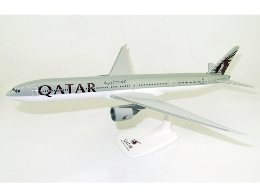 PPC Holland Qatar Airways Boeing 777-300ER 1:200 Scale Plastic Model Aircraft