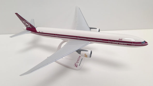 PPC Holland Boeing 777-300ER Qatar Airways Retro Livery 1:200 Scale Plastic Model Aircraft