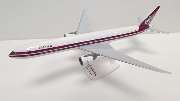 PPC Holland Boeing 777-300ER Qatar Airways Retro Livery 1:200 Scale Plastic Model Aircraft