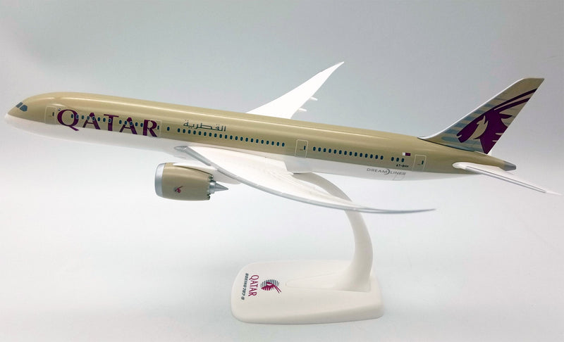 PPC Qatar Boeing 787-9 Plastic Model - 1/200 Scale