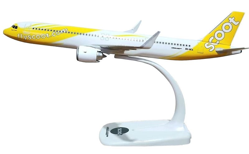 PPC Scoot Airbus A321Neo Plastic Model - 1/200 Scale