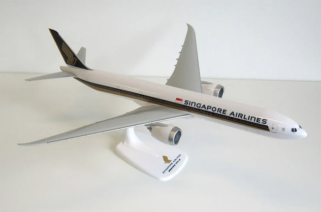 PPC Holland Singapore Airlines Boeing 777-9X 1:200 Scale Plastic Model Aircraft