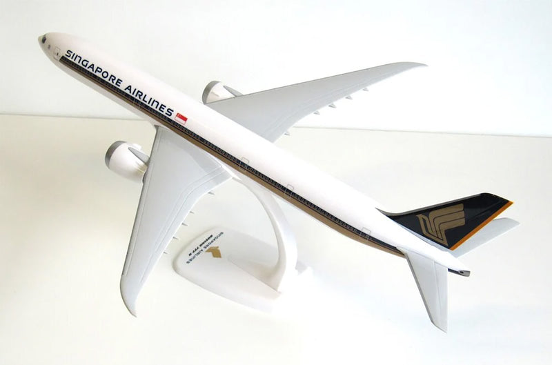 PPC Singapore Airlines Boeing 777-9X Plastic Model - 1/200 Scale
