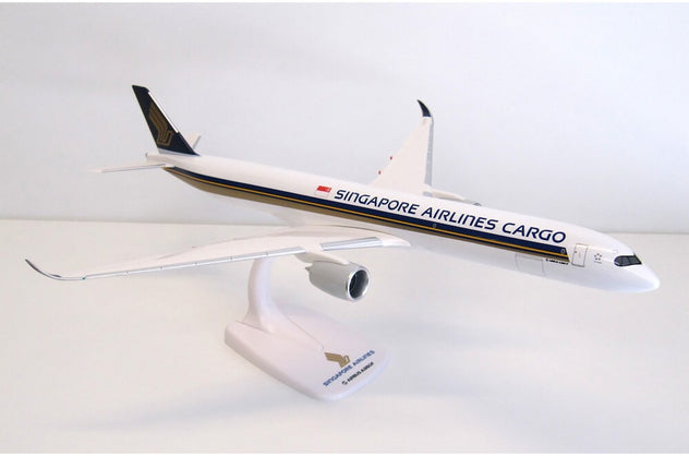 PPC Holland Singapore Airlines Airbus A350F 1:200 Scale Plastic Model Aircraft