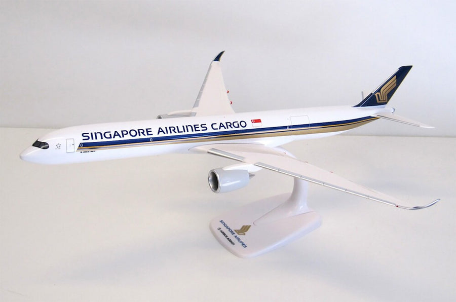 PPC Holland Singapore Airlines Airbus A350F 1:200 Scale Plastic Model Aircraft