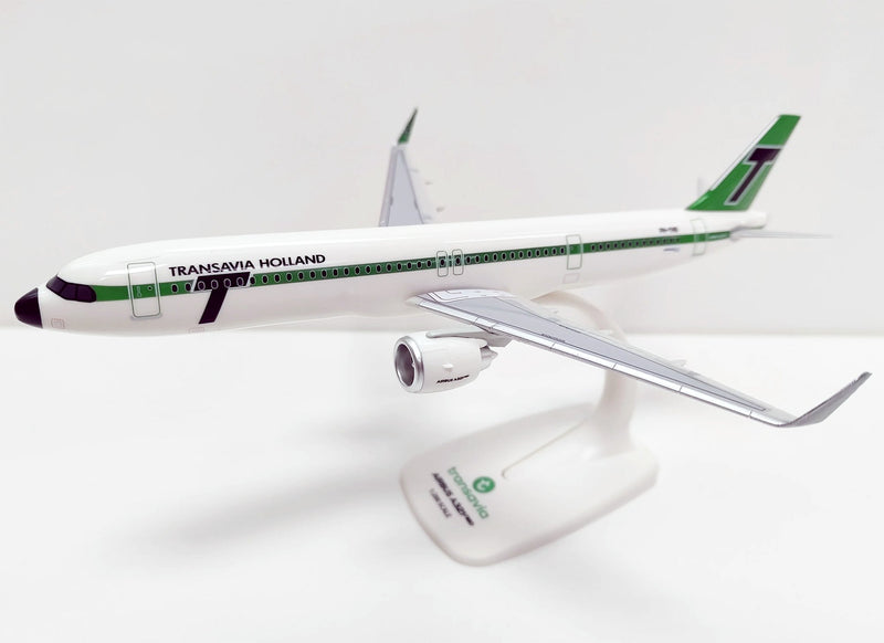 PPC Transavia Airbus A321 Neo Retro Livery Plastic Model - 1/200 Scale