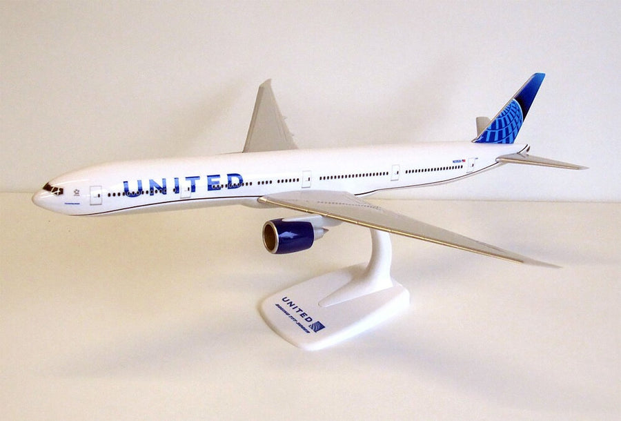PPC Holland United Airlines Boeing 777-300ER 1:200 Scale Plastic Model Aircraft