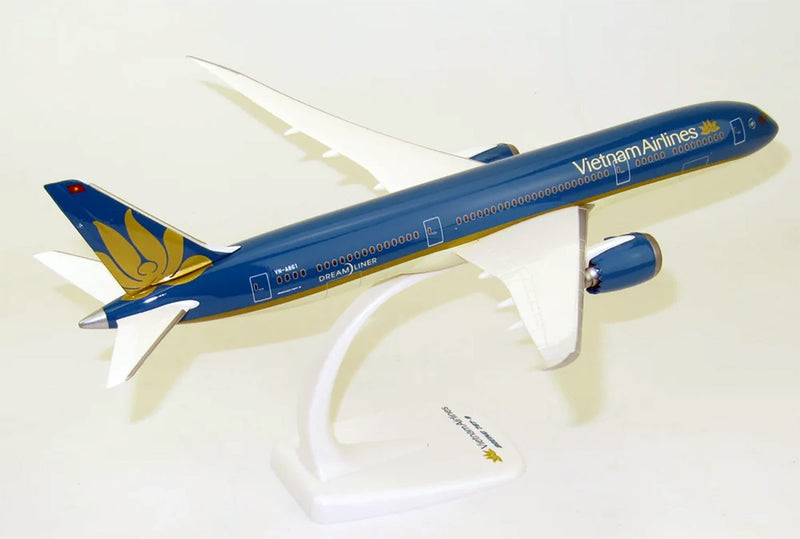 PPC Vietnam Airlines Boeing 787-9 Dreamliner Plastic Model - 1/200 Scale