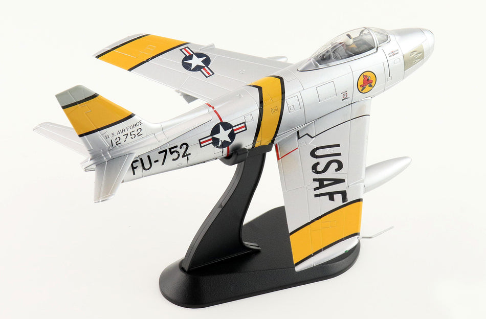 Hobby Master HA4328 F-86E Sabre George Davis 334th FIS USAF 1952 Diecast Model Aircraft 1:72