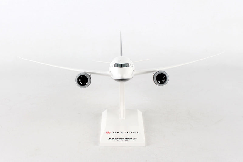 Skymarks Air Canada B787-9 Plastic Model - Scale 1:200