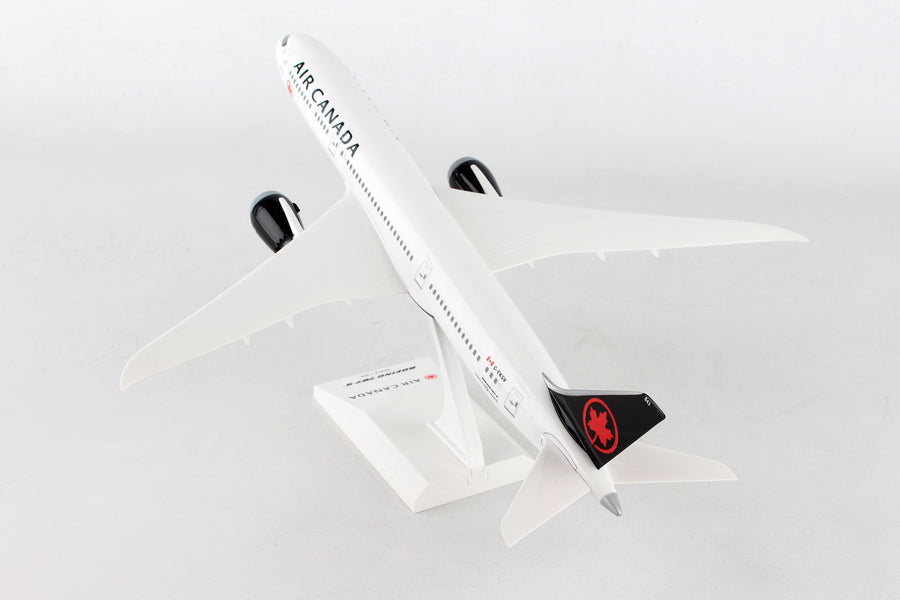Skymarks Air Canada Boeing 787-9 1:200 Scale Plastic Model Aircraft