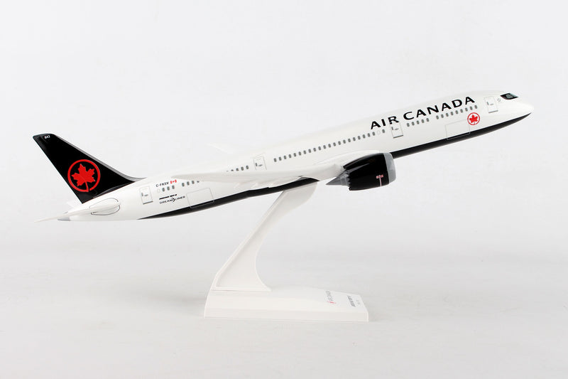 Skymarks Air Canada B787-9 Plastic Model - Scale 1:200