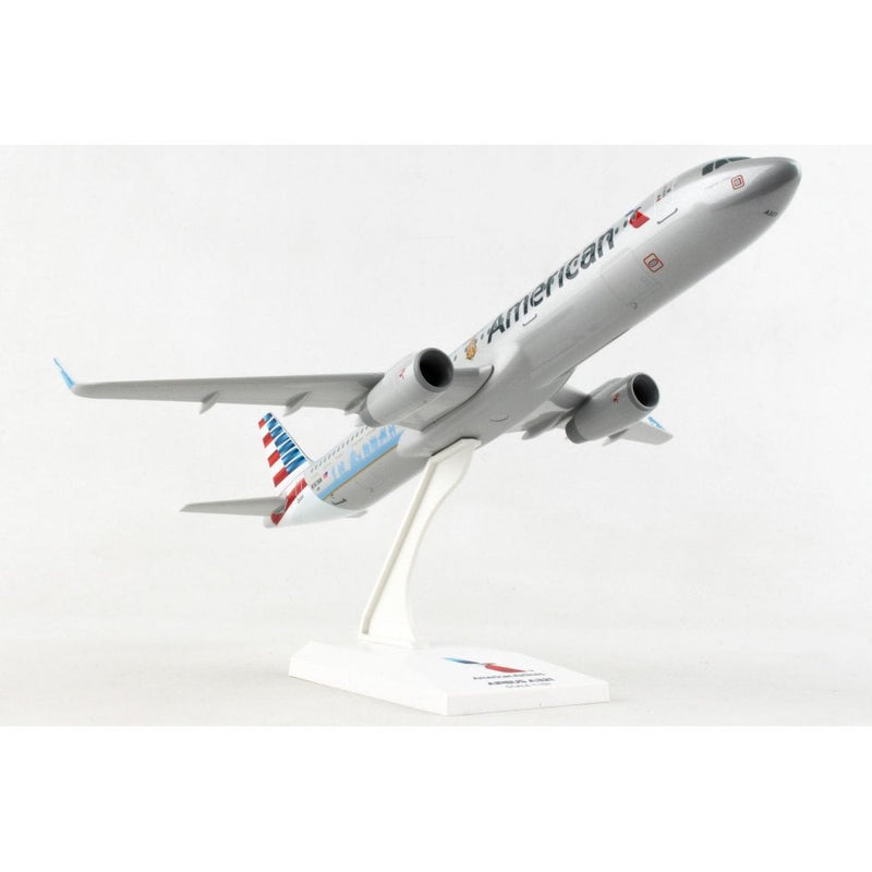 Skymarks American Airlines A321 Medal Of Honor Plastic Model - Scale 1:150