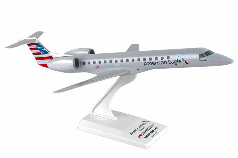 Skymarks American Eagle ERJ-195 Plastic Model - Scale 1:100