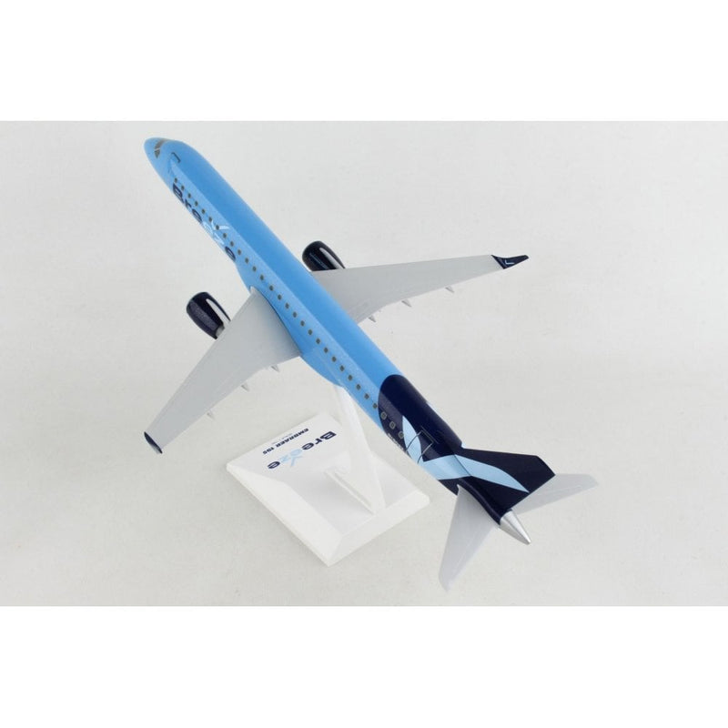 Skymarks Breeze E195 Plastic Model - Scale 1:100