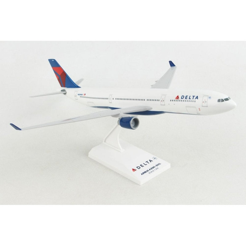 Skymarks Delta A330-300 Plastic Model - Scale 1:200