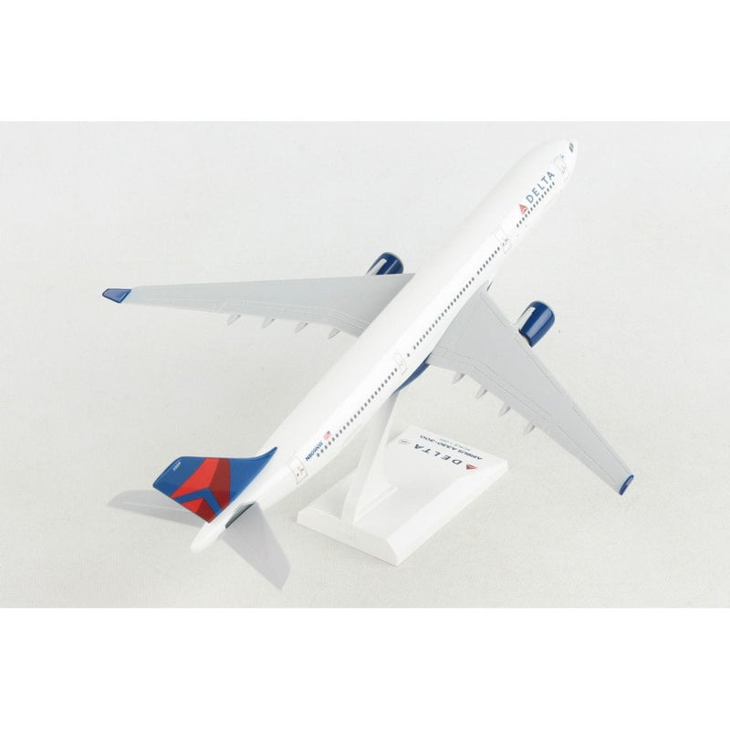Skymarks Delta A330-300 Plastic Model - Scale 1:200