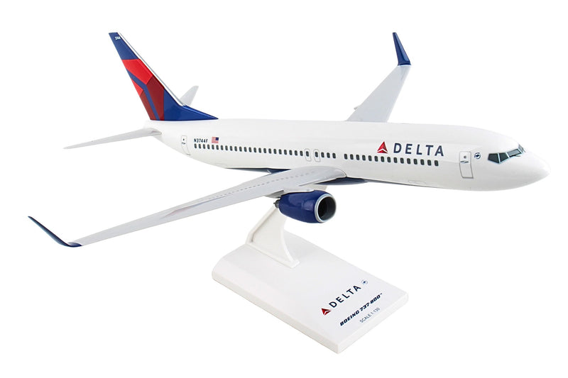 Skymarks Delta Airlines Boeing 737-800 New Livery Plastic Model - Scale 1:130