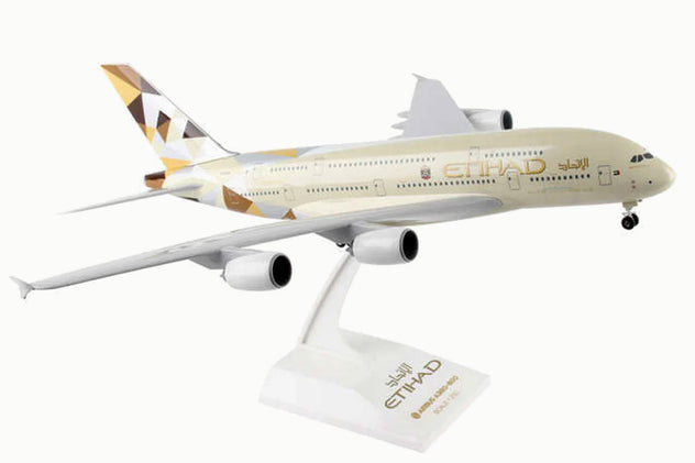 Skymarks Etihad Airways Airbus A380-800 1:200 Scale Plastic Model Aircraft A6-APA