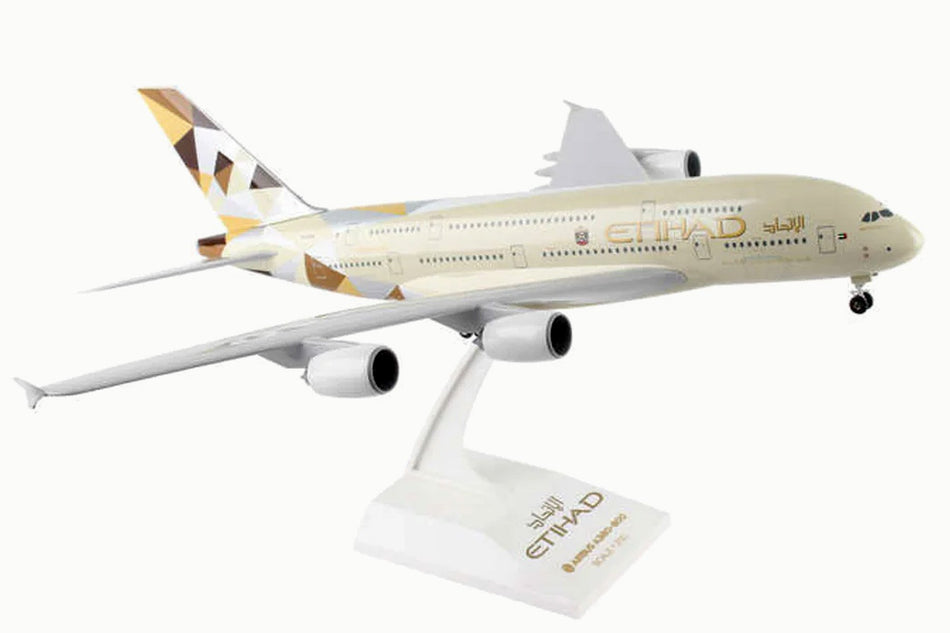 Skymarks Etihad Airbus A380-800 Plastic Model - Scale 1:200