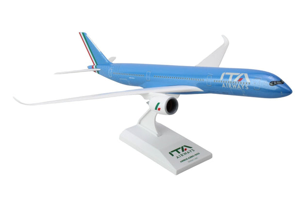 Skymarks ITA Airbus A350-900 1:200 Scale Plastic Model Aircraft