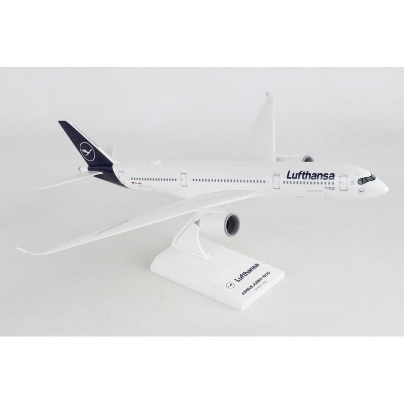 Skymarks Lufthanasa A350-900 New Livery Plastic Model - Scale 1:200