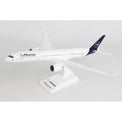 Skymarks Lufthanasa A350-900 New Livery Plastic Model - Scale 1:200