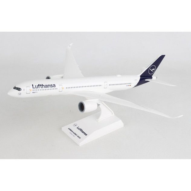 Skymarks Lufthansa A350-900 New Livery 1:200 Scale Model Aircraft