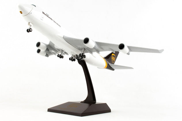 Skymarks UPS Boeing 747-400F 1:200 Scale Plastic Model Aircraft