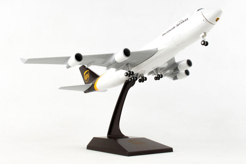 Skymarks UPS Boeing 747-400F Plastic Model - Scale 1:200