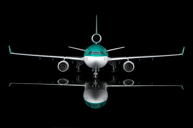 SQ Wings Aer Lingus McDonnell Douglas MD-11 N272WA 1/200 Diecast Model Aircraft
