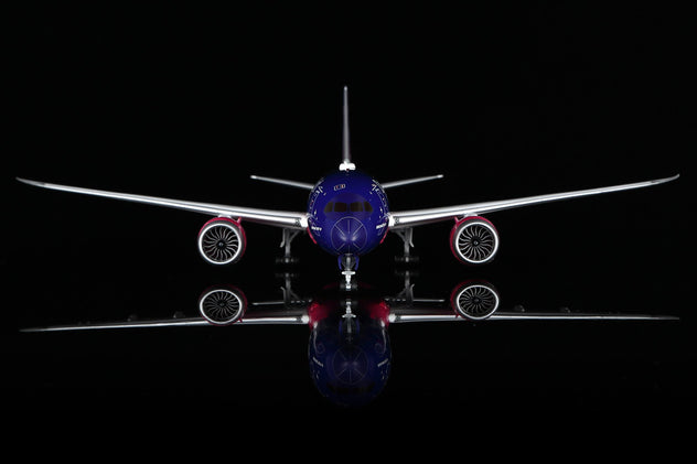 SQ Wings Boeing 787-9 N1015B "Dreams Take Flight" 1/200 Diecast Model Aircraft