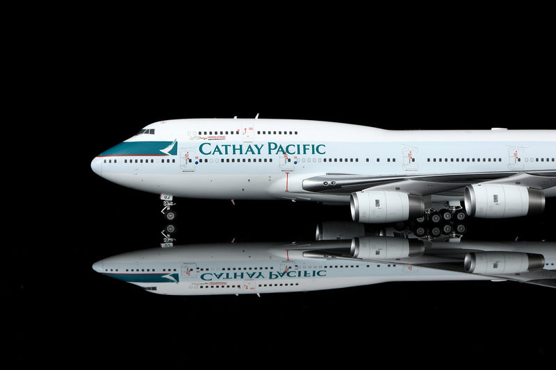 SQ Wings Cathay Pacific Boeing 747-400 B-HUJ Diecast Model - 1/200